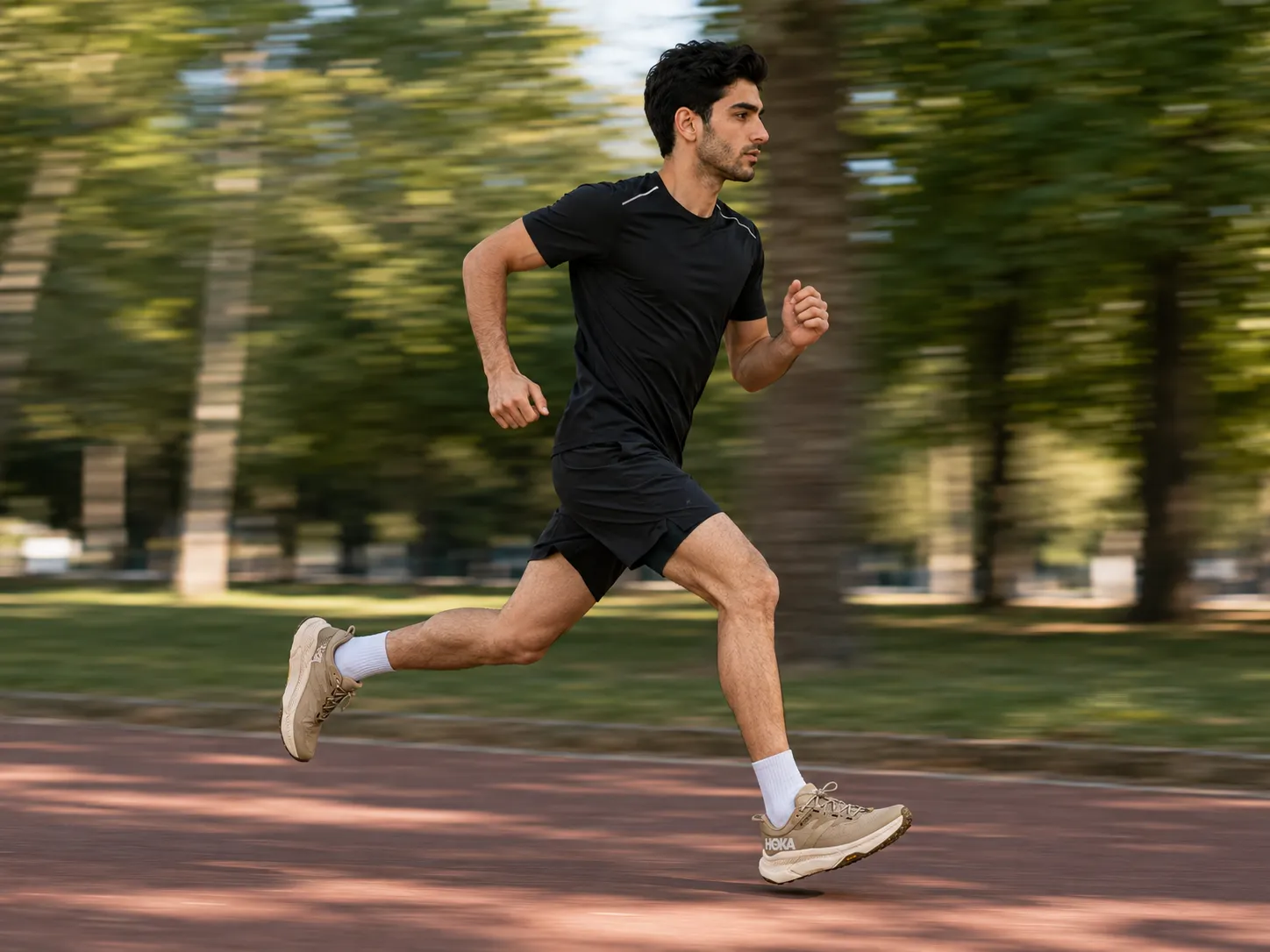دویدن با کتونی هوکا